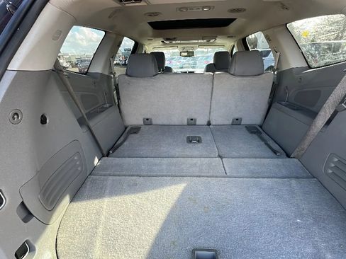 Used 2009 Chevrolet Traverse LT FWD image 11
