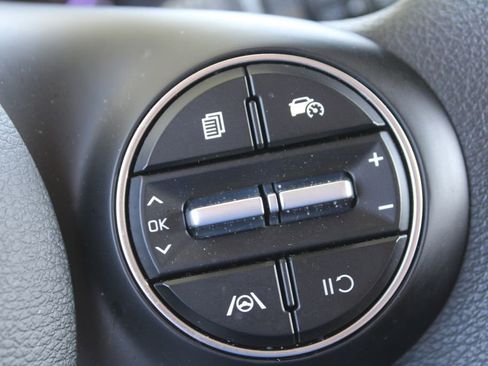 Used 2025 Kia Soul LX w/ LX Technology Package image 29