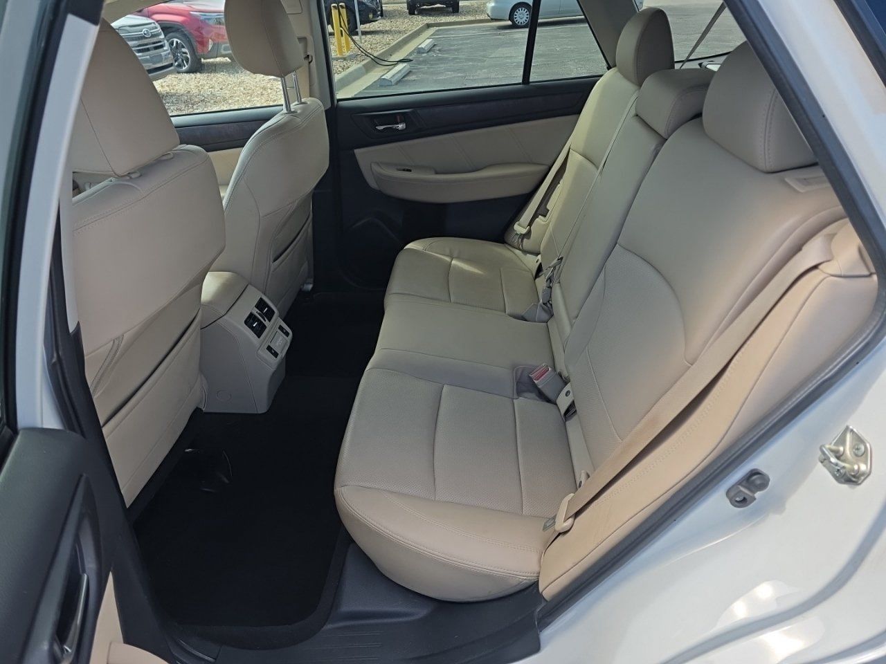 Used 2018 Subaru Outback 2.5i Limited AWD/4WD image 9