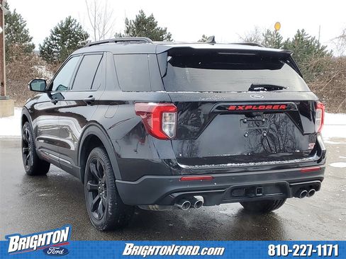 Used 2024 Ford Explorer ST w/ Equipment Group 401A image 3