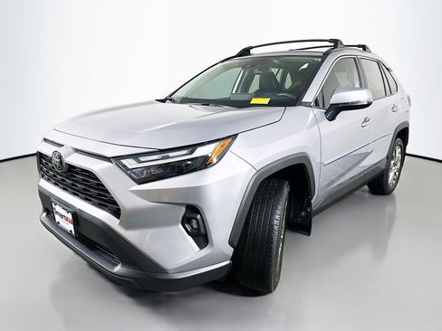 Used 2024 Toyota RAV4 XLE Premium FWD image 3
