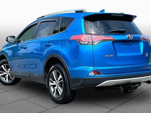 Used 2016 Toyota RAV4 XLE AWD/4WD image 12