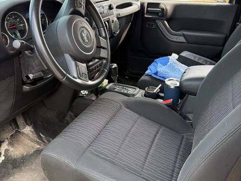 Used 2012 Jeep Wrangler Sport AWD/4WD image 4