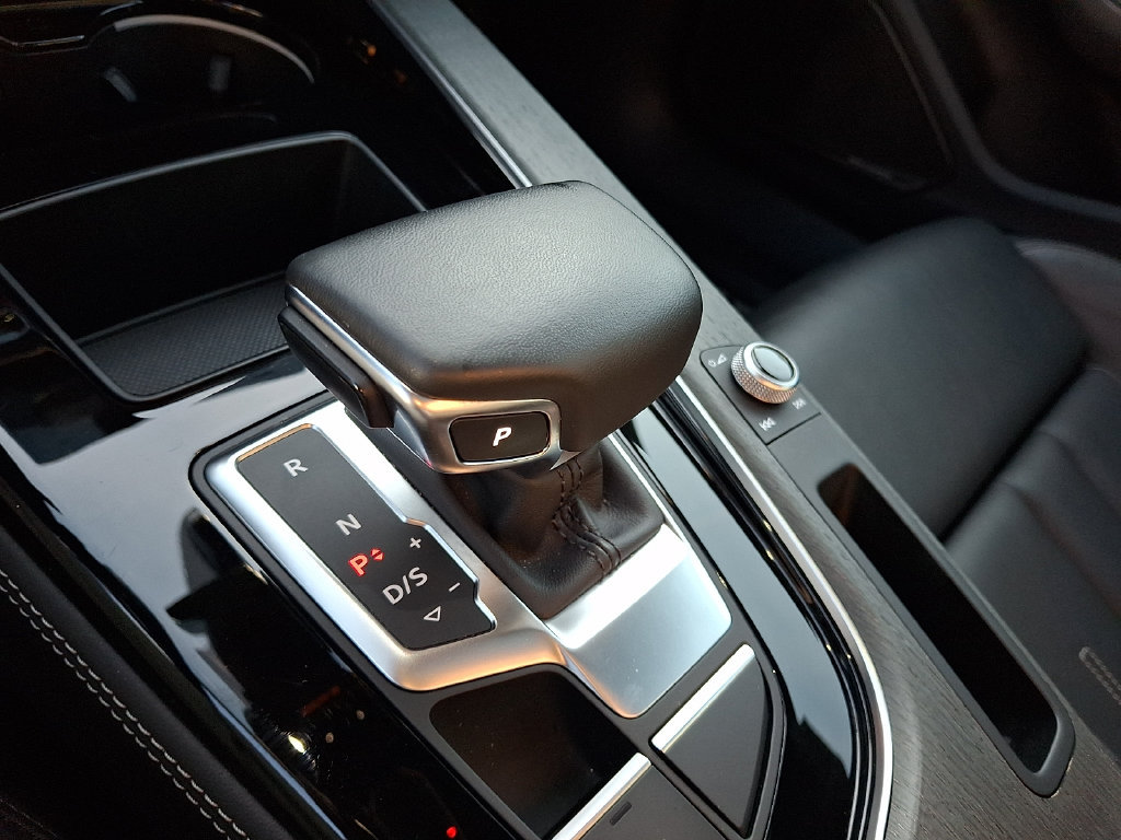 Used 2023 Audi A5 2.0T Premium Plus w/ Premium Plus AWD/4WD image 16