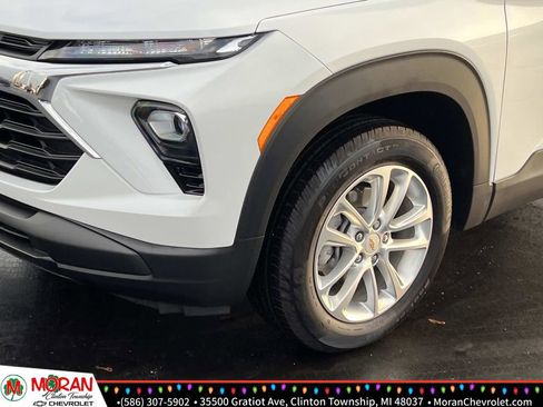 Certified 2025 Chevrolet TrailBlazer LS w/ LS Convenience Package image 8