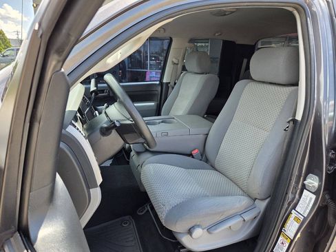 Used 2012 Toyota Tundra 2WD Double Cab w/ Tow Pkg image 8