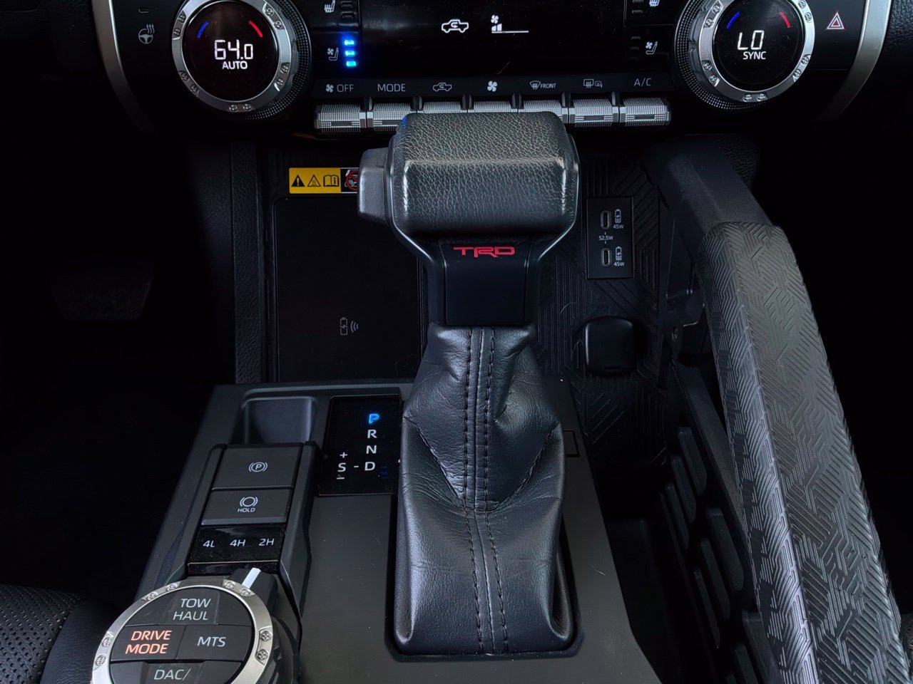 Used 2024 Toyota Tacoma TRD Off-Road w/ TRD Off Road Premium Package AWD/4WD image 39
