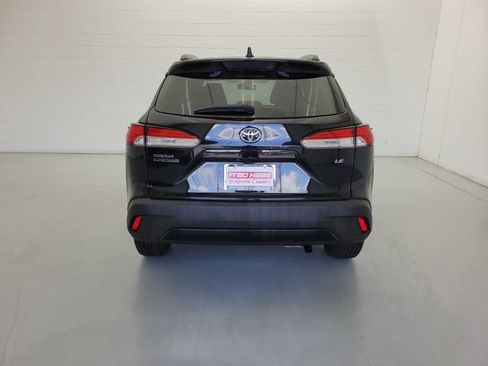 Used 2022 Toyota Corolla Cross LE FWD image 6