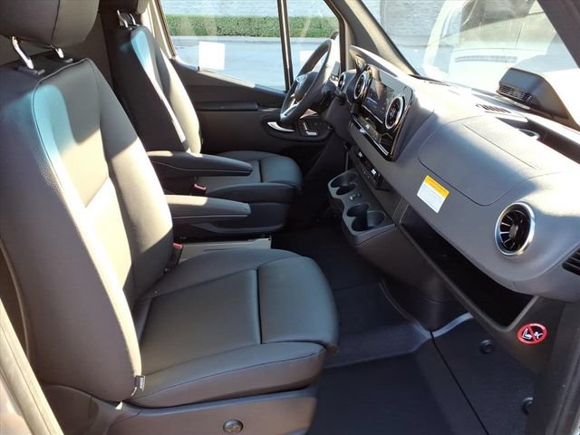 New 2026 Mercedes-Benz Sprinter 2500 image 17