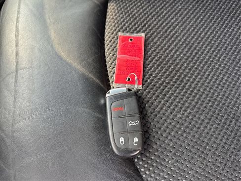 Used 2020 Dodge Journey Crossroad FWD image 29