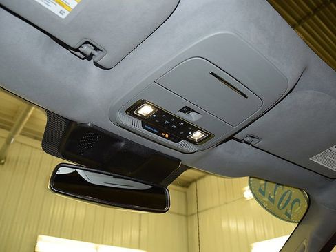 Used 2023 Ford F150 Limited image 31