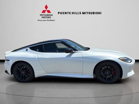 Used 2024 Nissan Z Performance w/ Floor Mat Package image 4