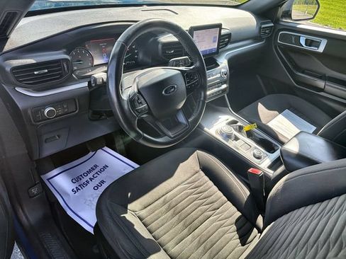 Used 2020 Ford Explorer XLT w/ Class III Trailer Tow Package AWD/4WD image 10