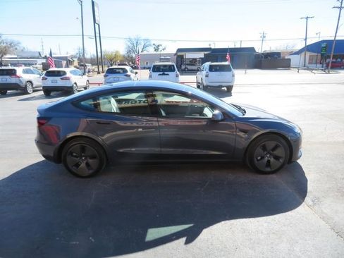 Used 2023 Tesla Model 3 Standard Range image 4