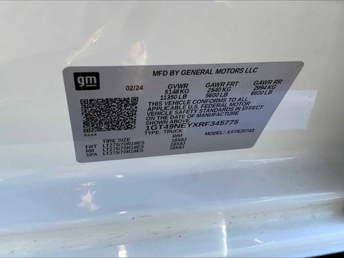 Used 2024 GMC Sierra 2500 SLT w/ SLT Premium Package image 32