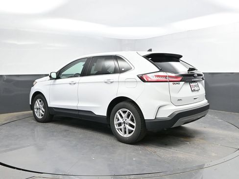 Used 2024 Ford Edge SEL AWD/4WD image 7