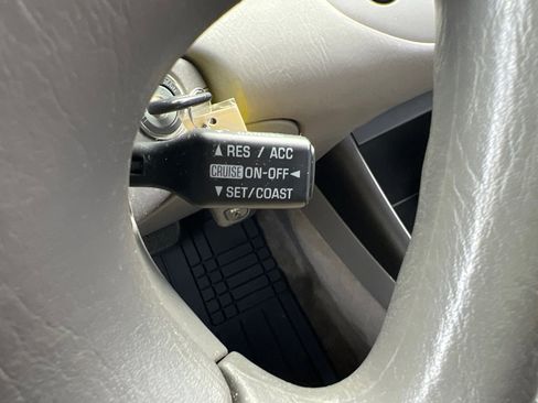 Used 2002 Toyota Camry LE image 14