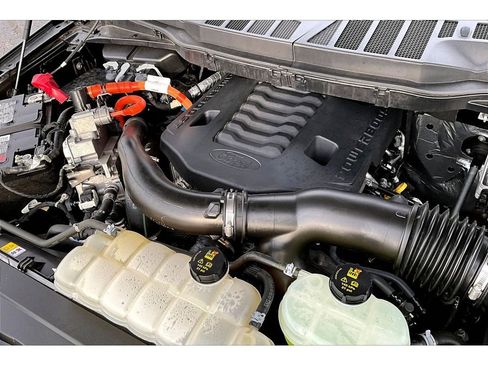 Used 2022 Ford F150 XLT w/ Equipment Group 302A High image 31