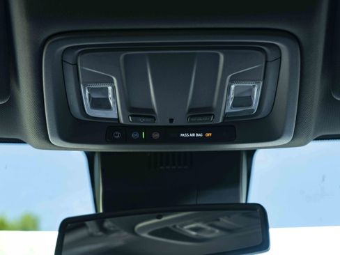 Used 2022 Chevrolet Silverado 1500 LTZ image 35