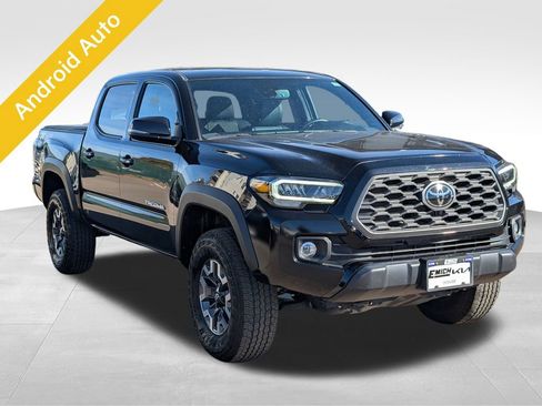 Used 2022 Toyota Tacoma TRD Off-Road w/ TRD Premium Off Road Package image 5