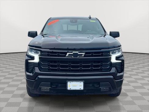 Used 2023 Chevrolet Silverado 1500 RST image 2