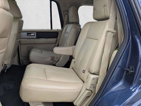 Used 2016 Ford Expedition XLT w/ Equipment Group 202A RWD image 19
