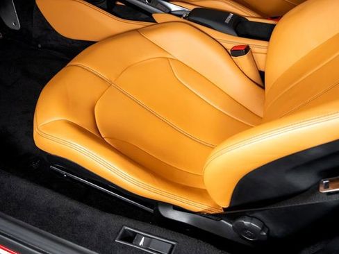 Certified 2020 Ferrari F8 Tributo RWD image 21
