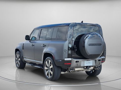 New 2026 Land Rover Defender 110 V8 image 3