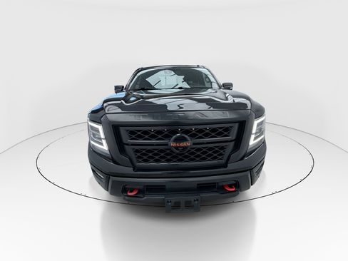 Used 2020 Nissan Titan PRO-4X w/ Pro-4x Convenience Package image 3