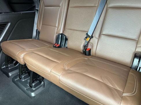 Used 2023 Chevrolet Tahoe High Country image 14