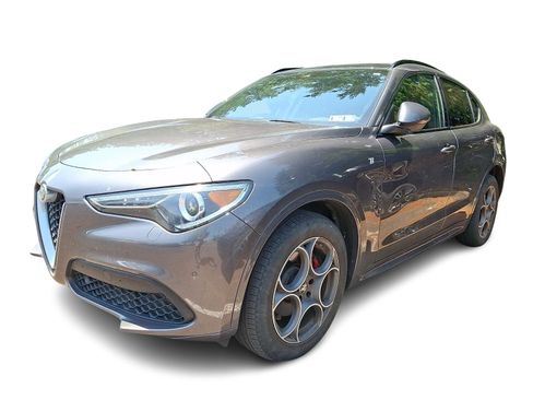 Used 2023 Alfa Romeo Stelvio Ti w/ Active Assist Plus Package AWD/4WD image 3