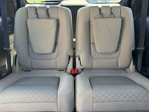 Used 2013 Ford Explorer XLT image 23