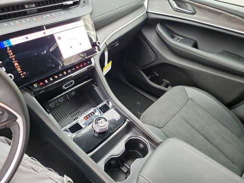 New 2026 Jeep Grand Cherokee Altitude RWD image 10