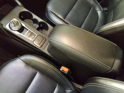 Used 2020 Ford Escape SE Sport FWD image 26