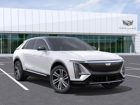 New 2025 Cadillac Lyriq Luxury RWD image 7
