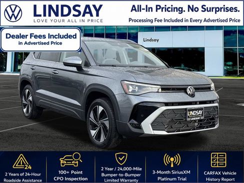 Used 2025 Volkswagen Taos SE w/ Panoramic Sunroof Package AWD/4WD image 1