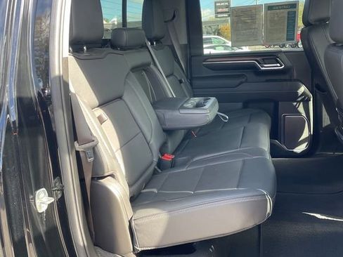 Used 2024 GMC Sierra 2500 Denali w/ Denali Reserve Package image 7