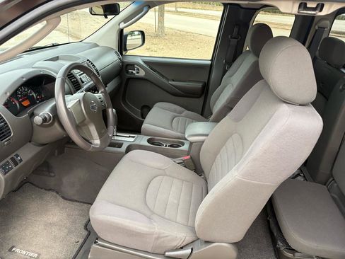 Used 2006 Nissan Frontier XE w/ (G01) XE Preferred Pkg RWD image 47