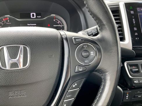 Used 2016 Honda Pilot Touring image 22
