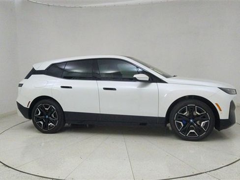 Used 2025 BMW iX xDrive50 image 61