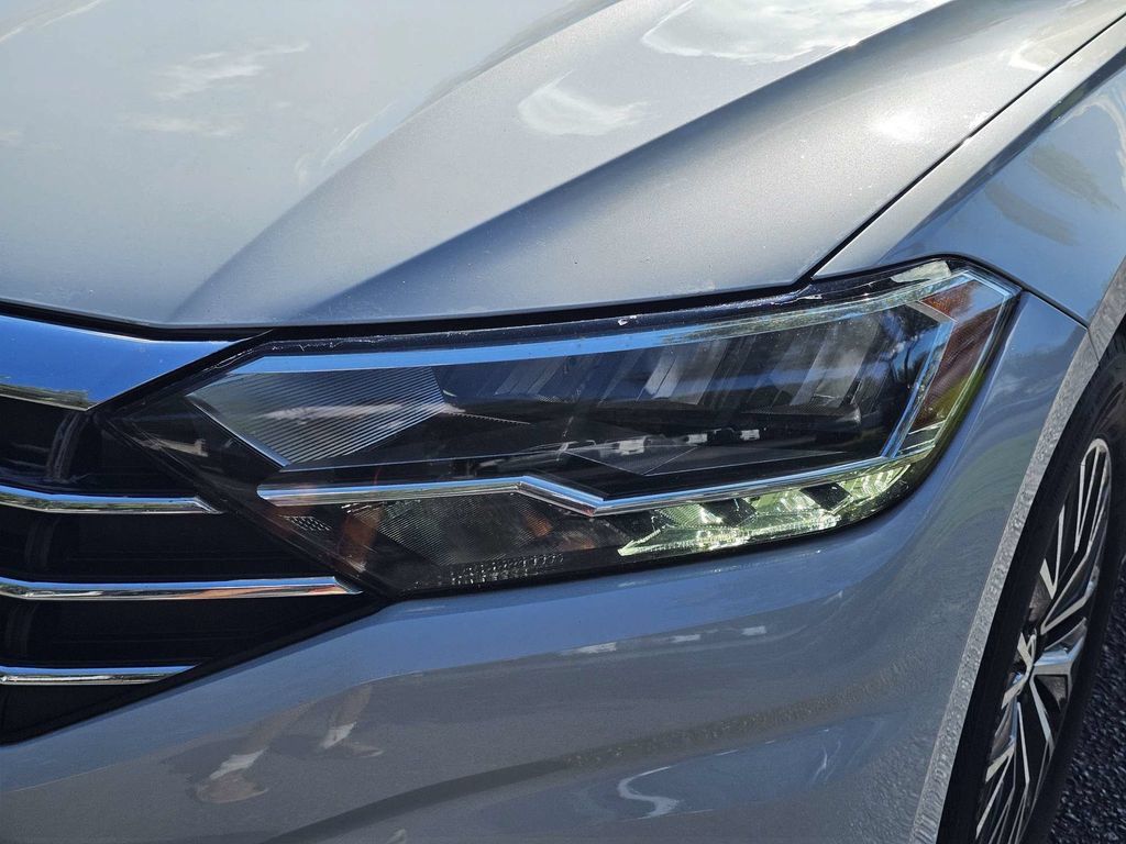 Used 2019 Volkswagen Jetta SEL FWD image 9