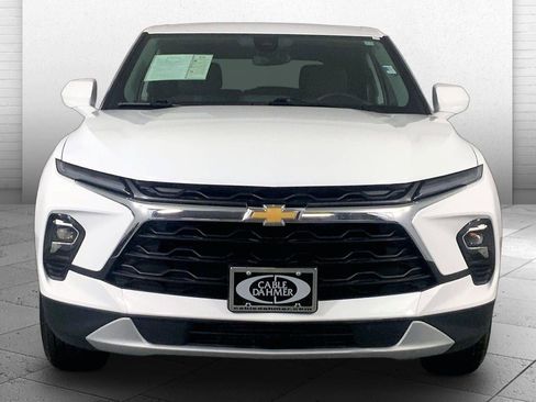 Used 2025 Chevrolet Blazer LT AWD/4WD image 2