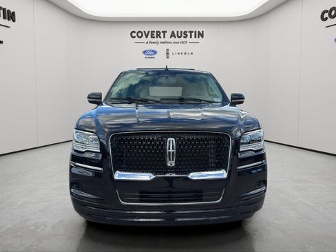 Used 2022 Lincoln Navigator L Reserve AWD/4WD image 6