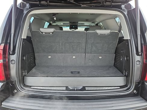 Used 2018 Chevrolet Tahoe LT image 32