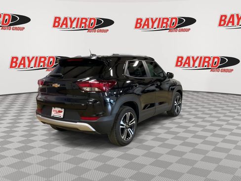 Used 2026 Chevrolet TrailBlazer LT w/ LT Cold Weather Package FWD image 8