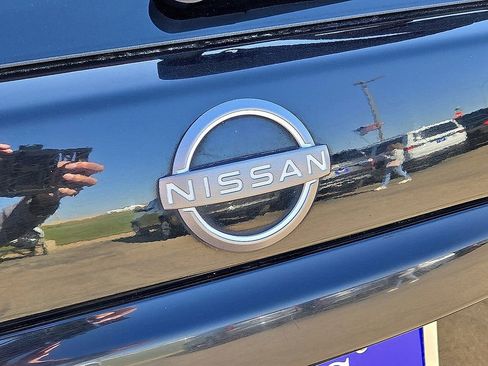 Used 2023 Nissan Murano SV image 13