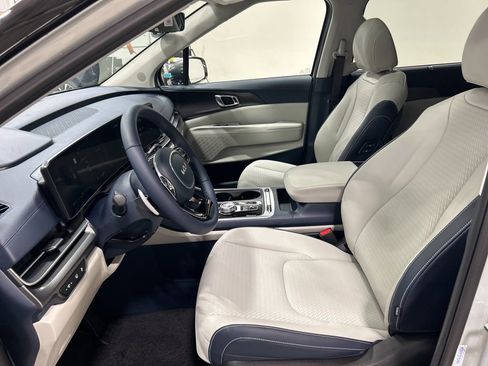 New 2026 Kia Carnival SX Prestige image 9