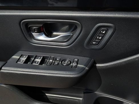 Used 2024 Honda Pilot TrailSport image 18