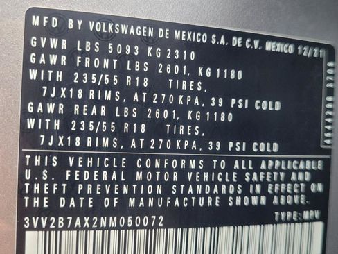 Used 2022 Volkswagen Tiguan SE AWD/4WD image 37