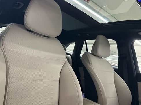 Used 2025 Mercedes-Benz GLC 300 GLC 300 image 20